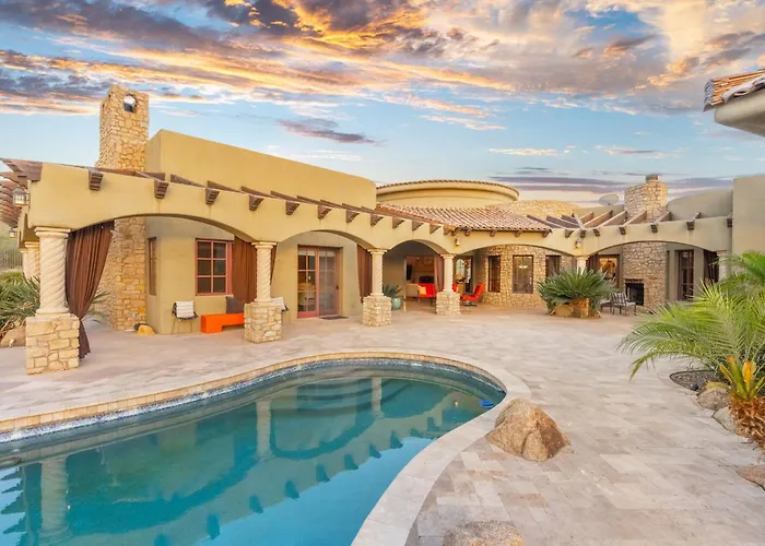 Luxury Estate With Pool Desert Views & Casita