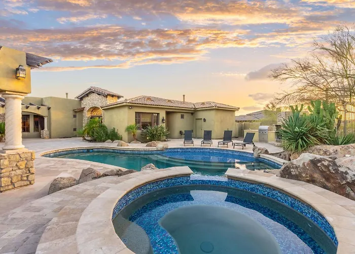 Luxury Estate With Pool Desert Views & Casita *