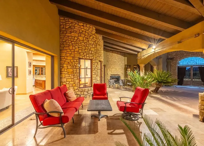 Luxury Estate With Pool Desert Views & Casita