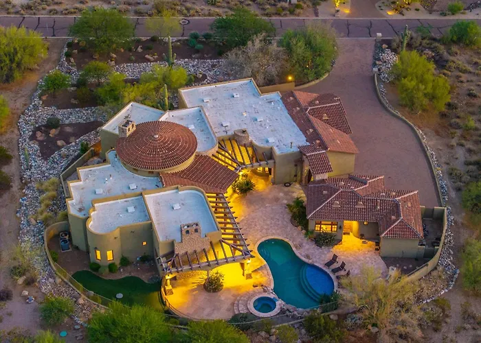 Luxury Estate With Pool Desert Views & Casita *