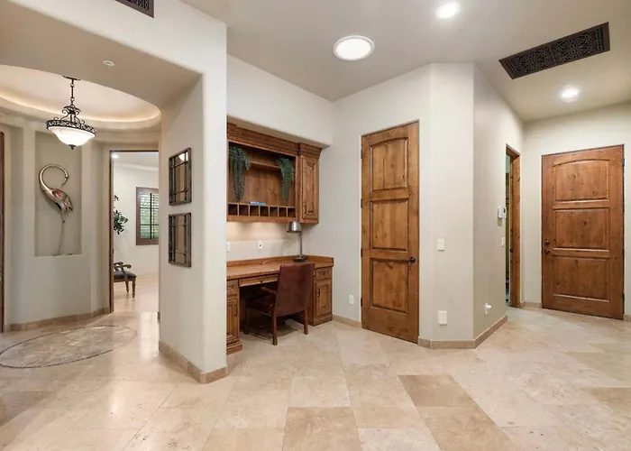 Luxury Estate With Pool Desert Views & Casita