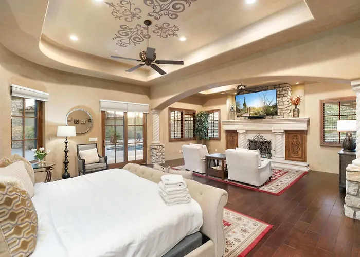 Luxury Estate With Pool Desert Views & Casita *